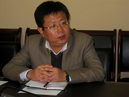 延安大学副处长解文元作会议总结
